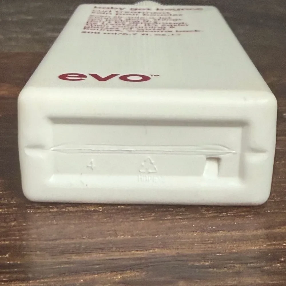 EVO Bundle: Therapist Conditioner 10.1oz + Baby Got Bounce Curl Treatment 6.7oz